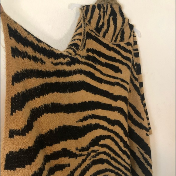 NEW! Brown & Black Sweater Vest! - Picture 2 of 3